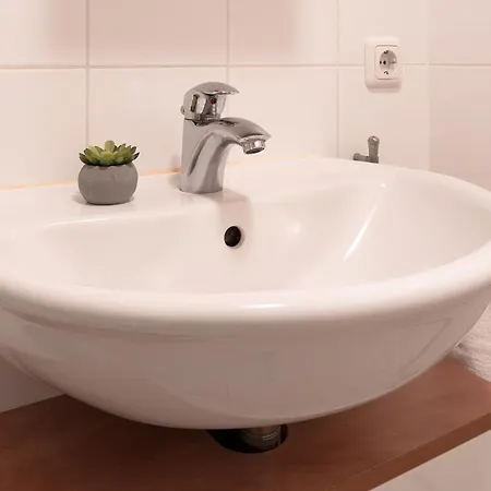 Hanseat Rotkehlchen Апартаменты Грёмиц